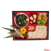 Bento cá sanma nướng