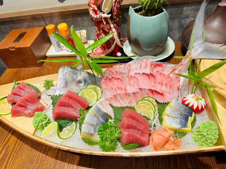Sushi ngon ở Hà Nội