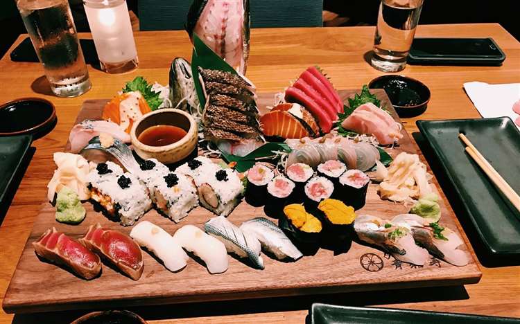 sushi ngon ở hà nội