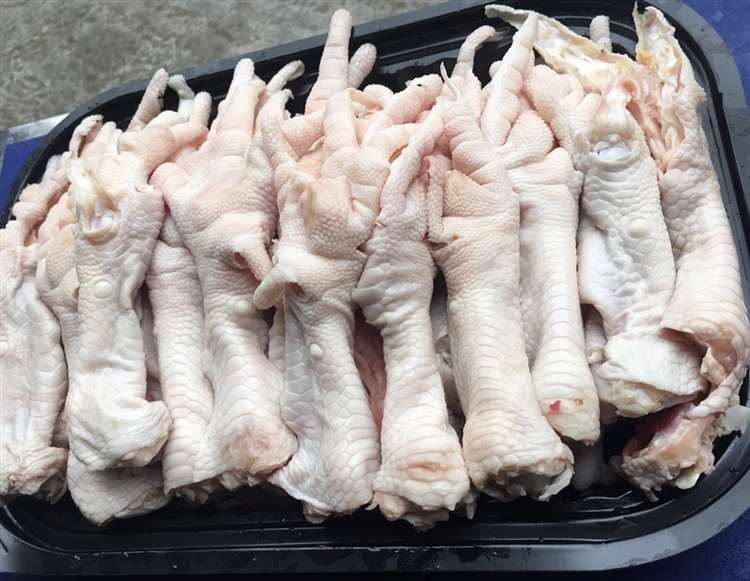 Cách làm chân gà rút xương ngâm sả tắc