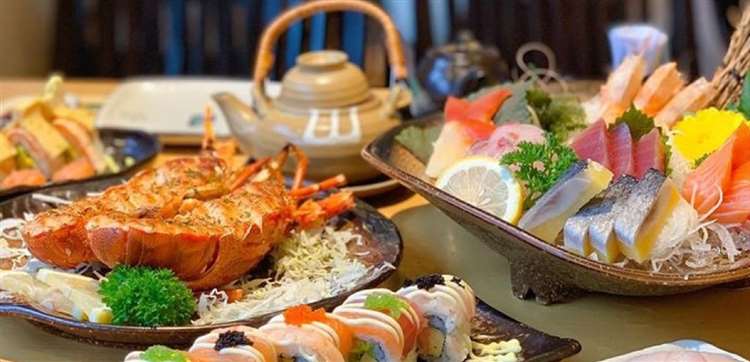 nhà hàng sashimi quận 1